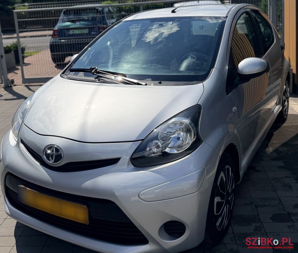 2013' Toyota Aygo photo #3