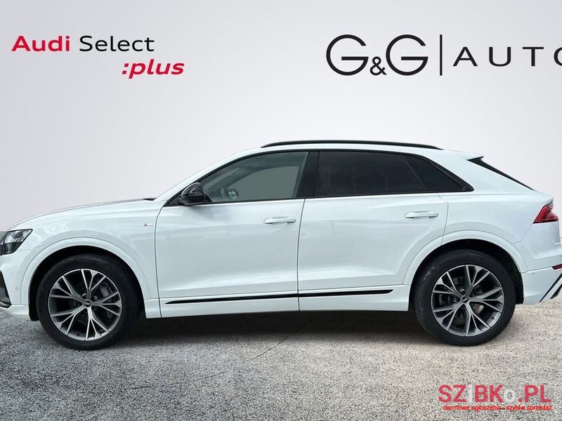 2021' Audi Q8 photo #3