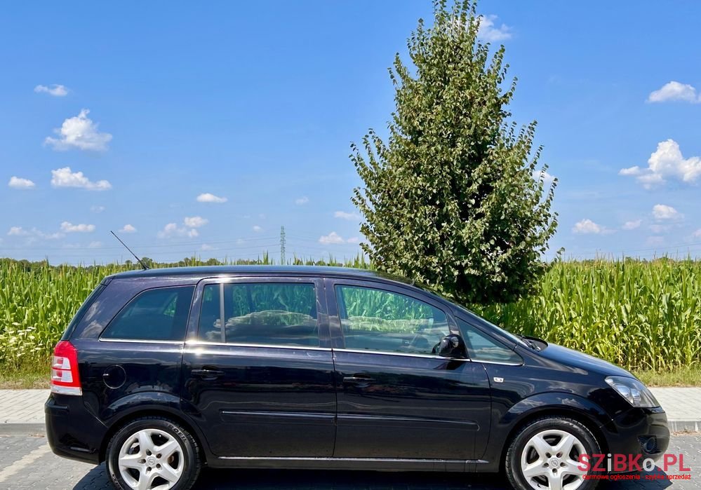 2011' Opel Zafira 1.7 Cdti Cosmo photo #3