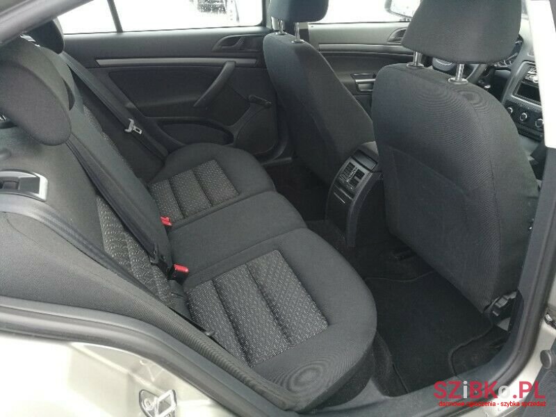 2011' Skoda Octavia photo #3