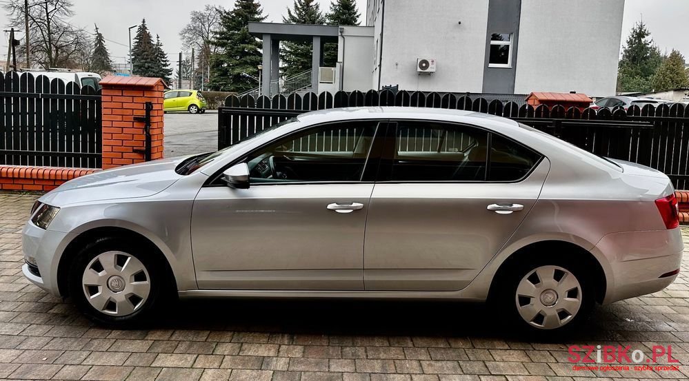 2019' Skoda Octavia photo #3