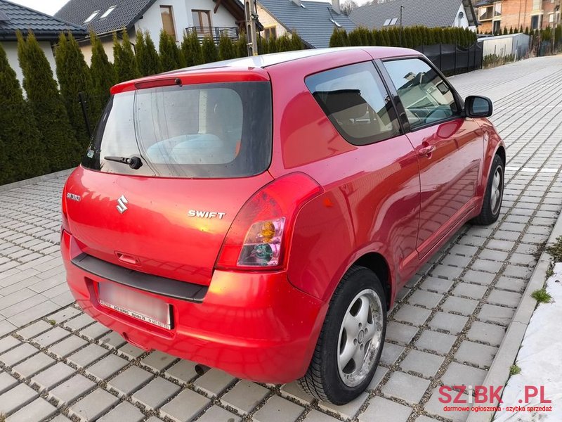 2007' Suzuki Swift 1.3 Club photo #4