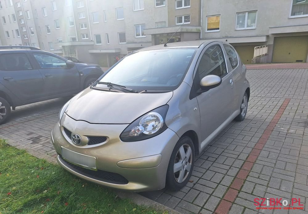 2008' Toyota Aygo photo #1