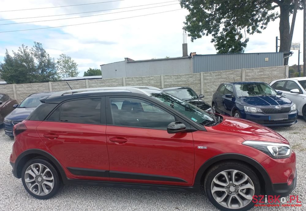 2020' Hyundai i20 photo #6