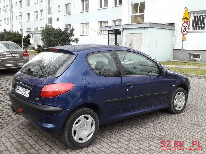2001' Peugeot 206 photo #3
