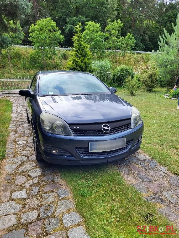 2008' Opel Astra photo #4