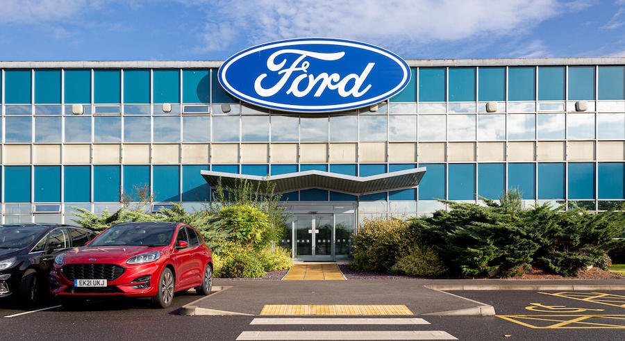 Ford to cut 800 UK jobs as part of major European restructure