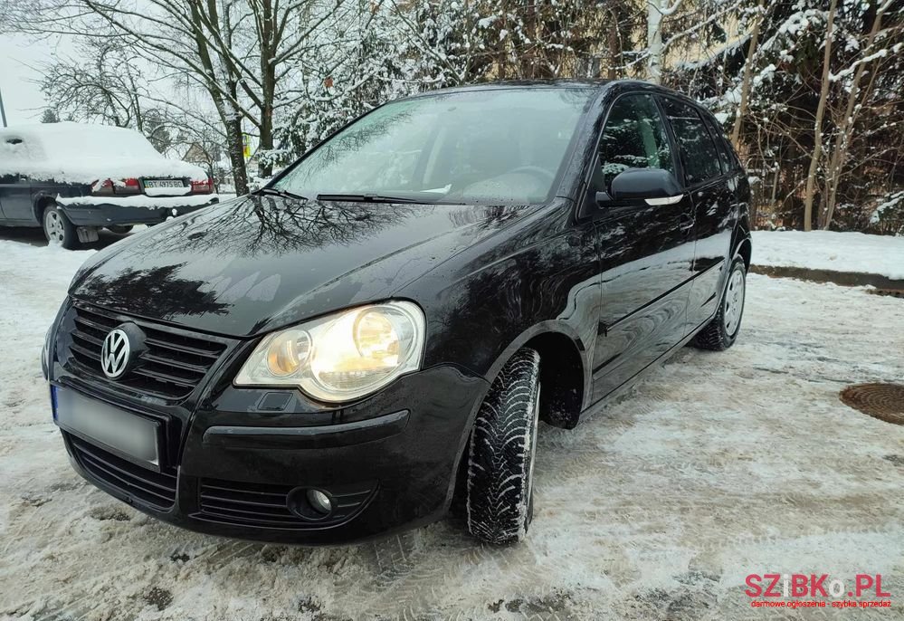 2009' Volkswagen Polo 1.2 Trendline photo #2