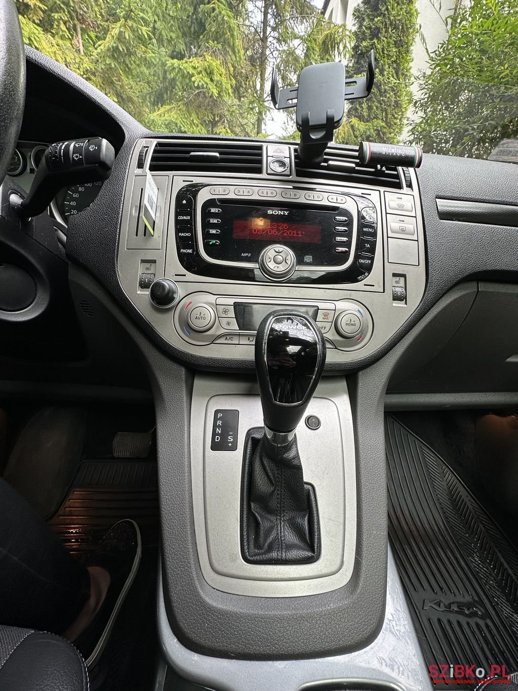 2011' Ford Kuga photo #6