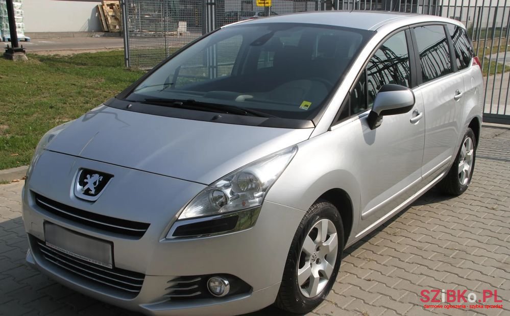 2012' Peugeot 5008 1.6 Thp Allure 7Os photo #4