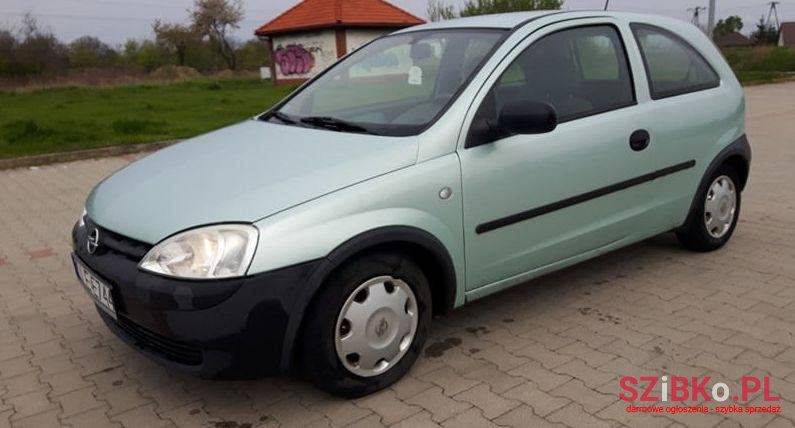 2001' Opel Corsa photo #2