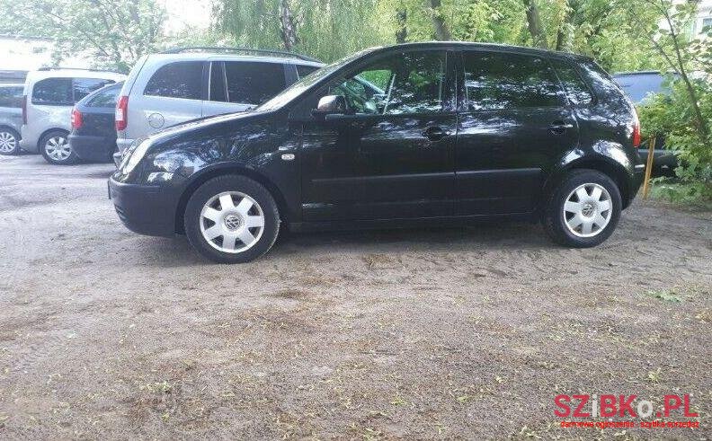 2001' Volkswagen Polo photo #1