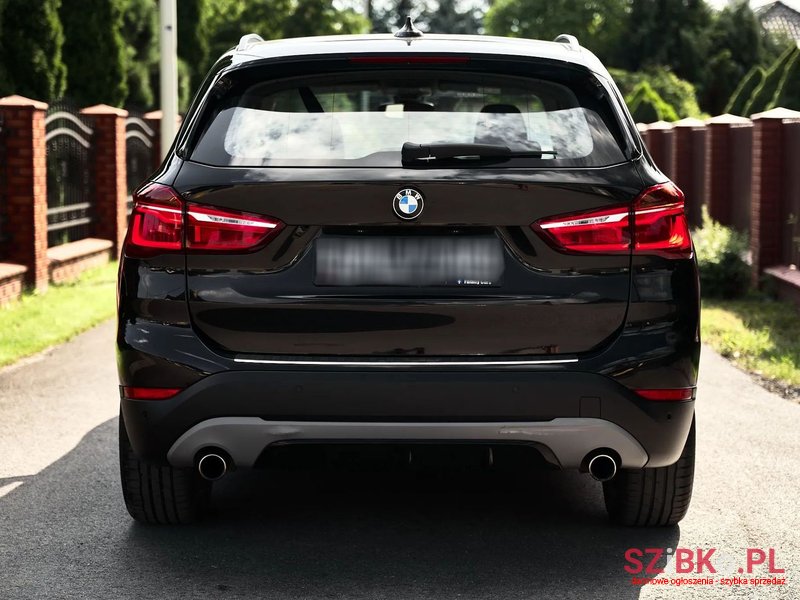 2015' BMW X1 photo #6