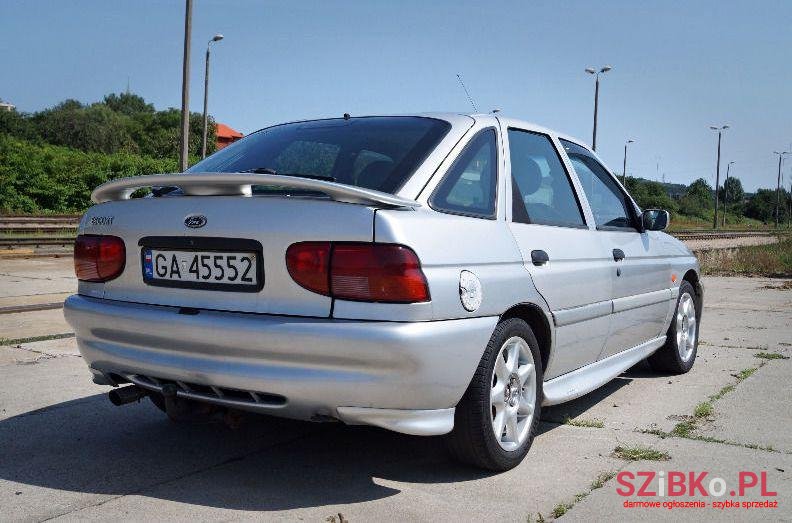 1995' Ford Escort photo #2