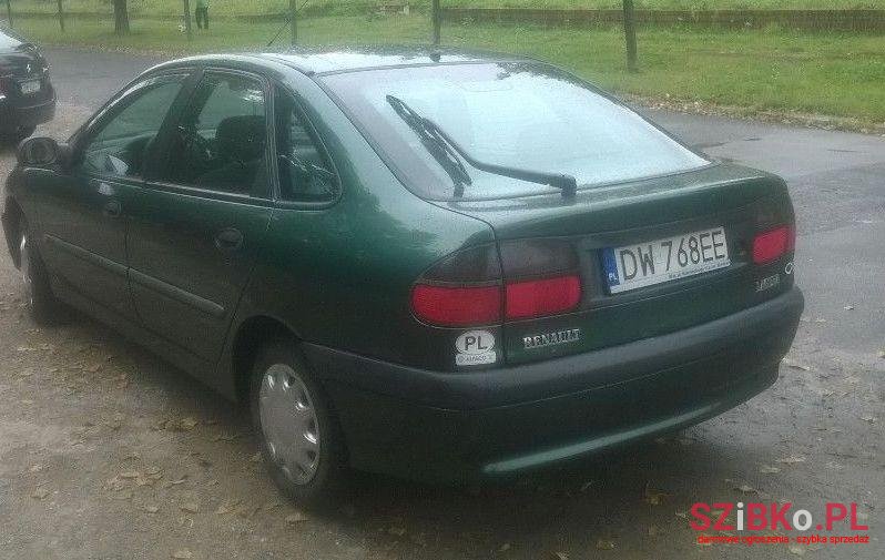 1998' Renault Laguna photo #1