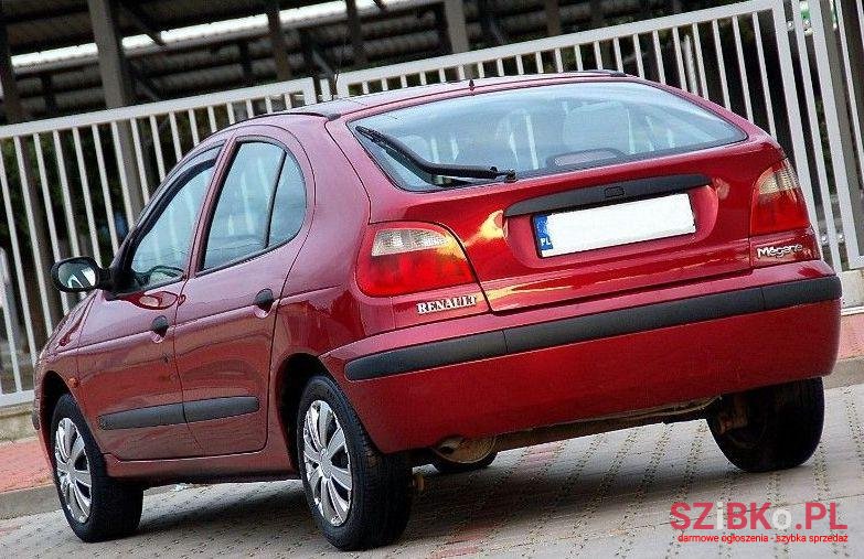 2001' Renault Megane photo #2