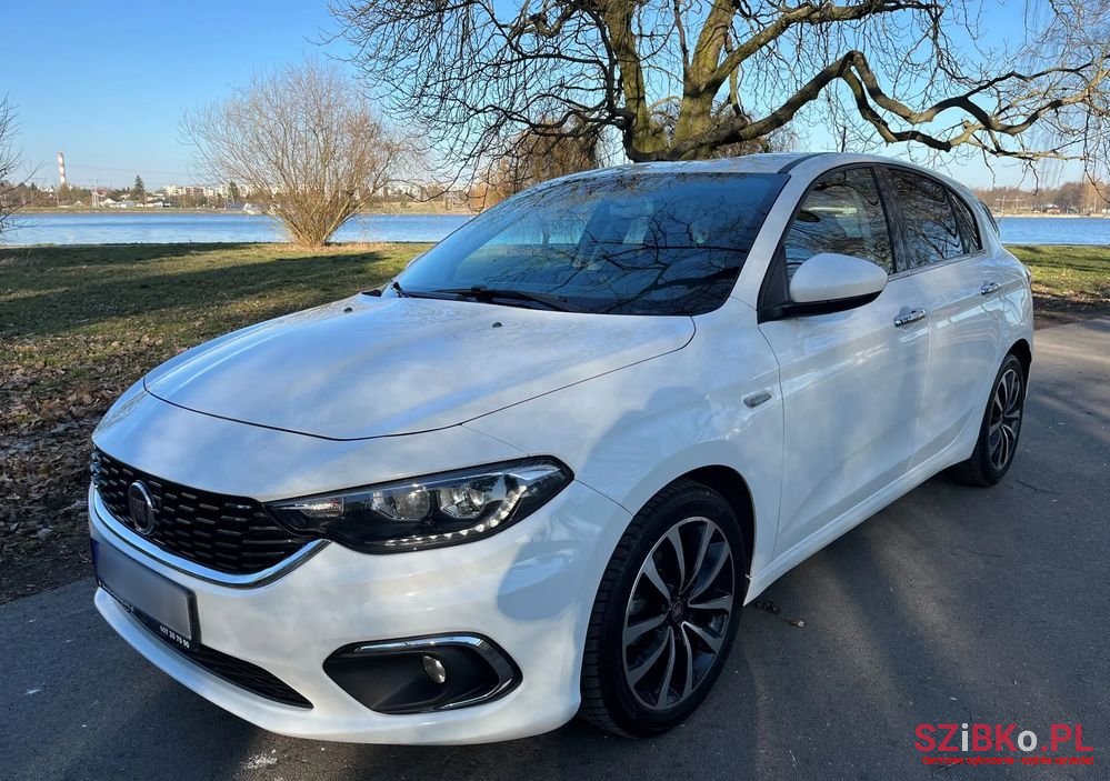 2017' Fiat Tipo photo #5