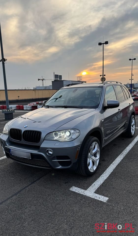 2011' BMW X5 Xdrive35I photo #1