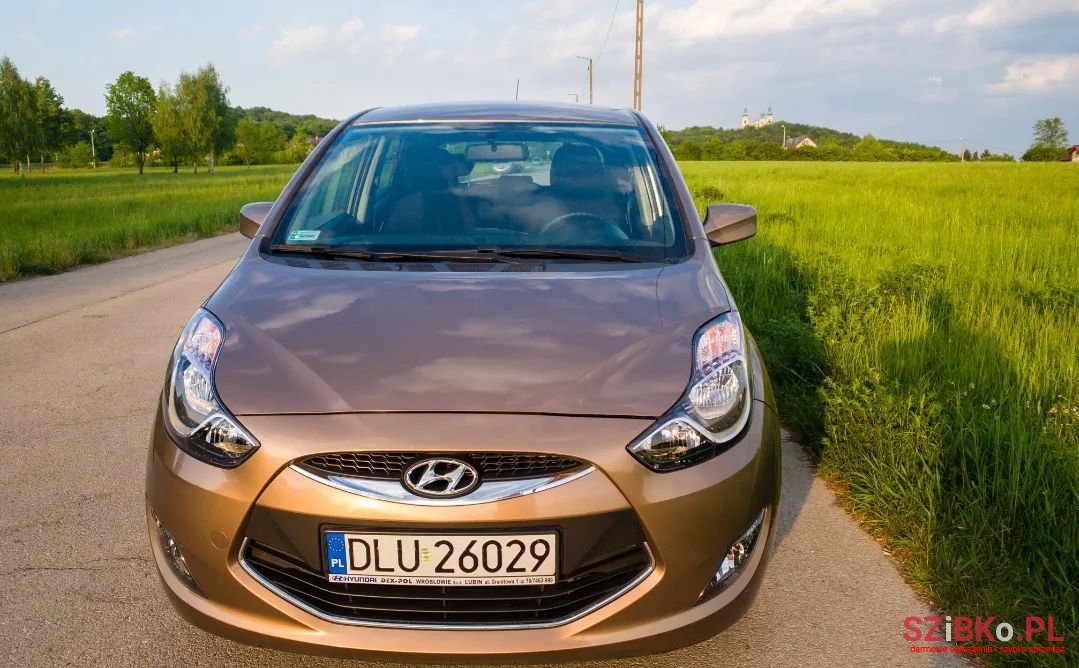 2012' Hyundai Ix20 photo #3