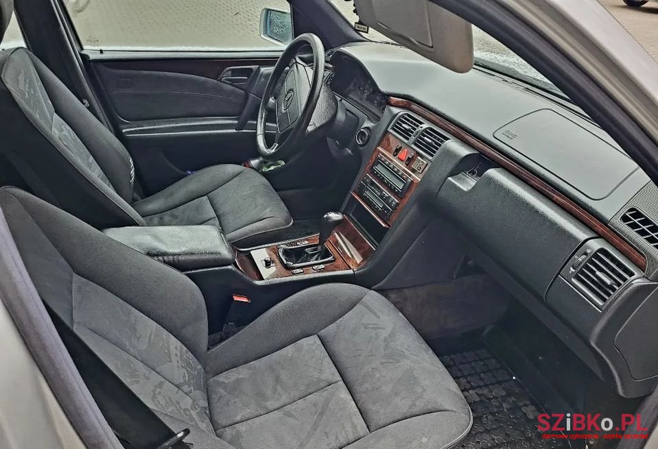 1996' Mercedes-Benz Klasa E photo #5