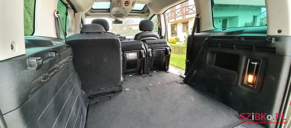 2009' Peugeot Partner Tepee 110 Family photo #5