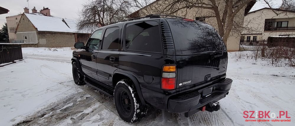 2004' Chevrolet Tahoe 5.3 4Wd photo #3
