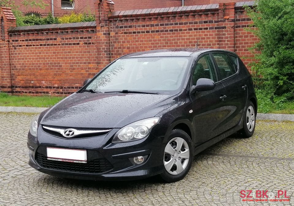 2010' Hyundai i30 photo #2