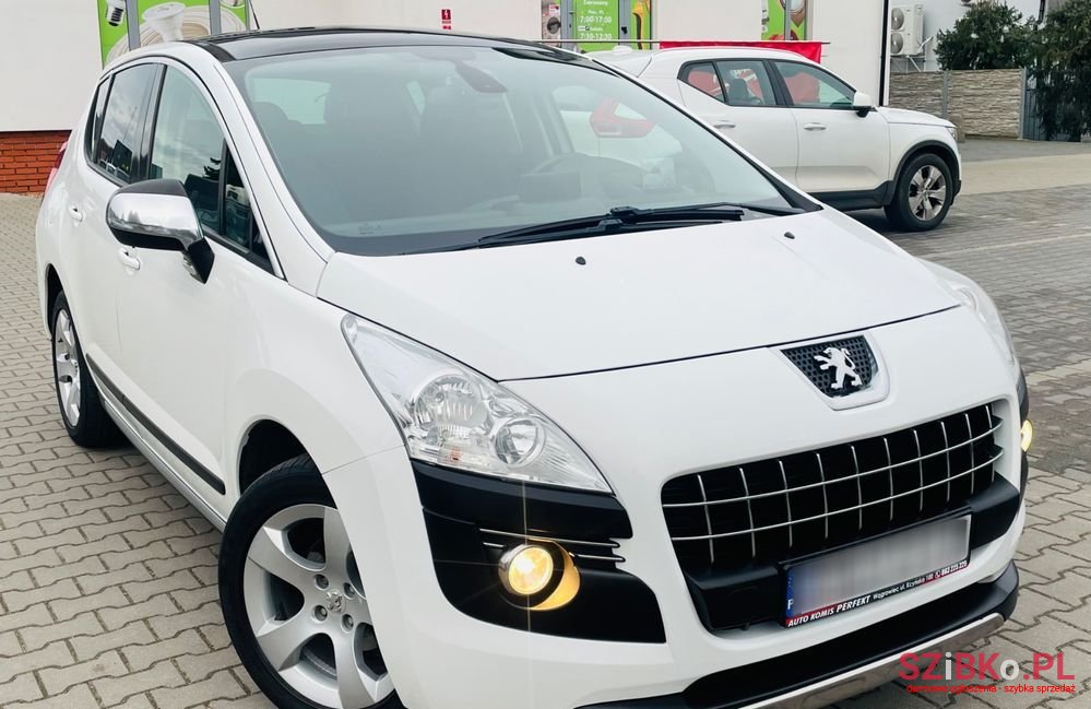 2011' Peugeot 3008 photo #2