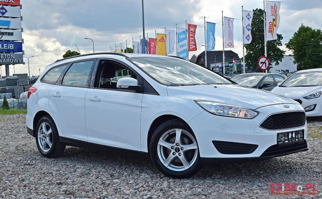 2016' Ford Focus photo #1