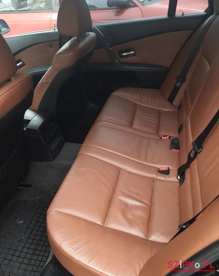 2005' BMW 5 Series photo #3