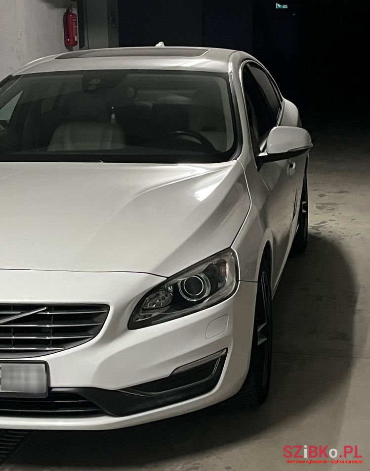 2015' Volvo S60 2.5 T5 Awd photo #2