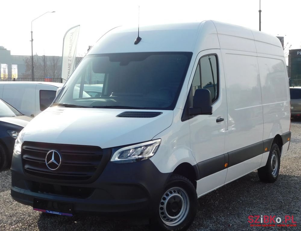 2022' Mercedes-Benz Sprinter photo #1