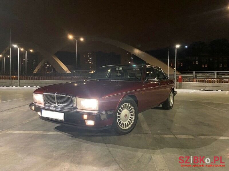 1992' Jaguar XJ40 photo #5