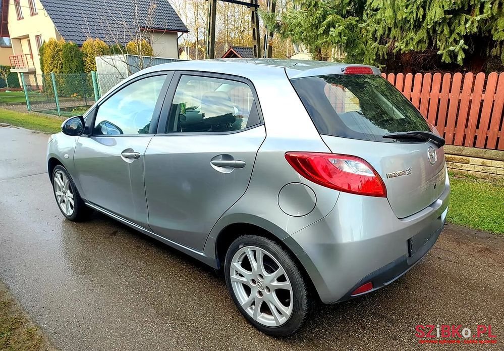 2008' Mazda 2 1.3 Exclusive+ photo #5