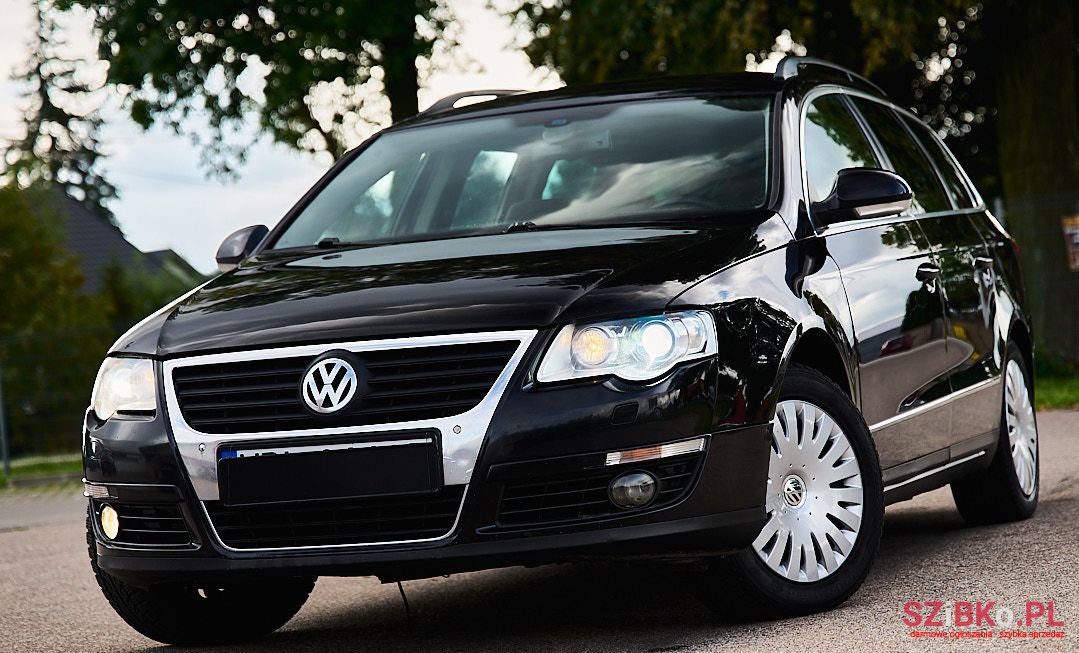 2005' Volkswagen Passat photo #3