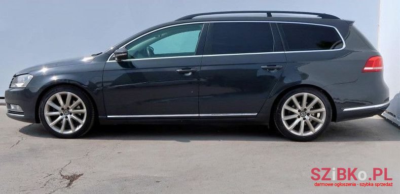 2013' Volkswagen Passat photo #2