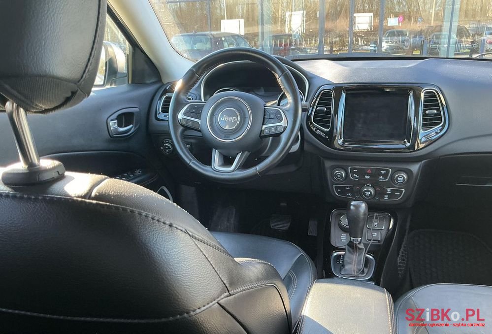 2019' Jeep Compass photo #5