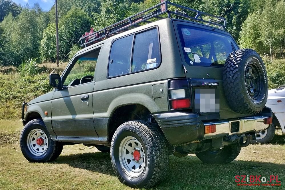 1992' Mitsubishi Pajero 3.0 Gls photo #3