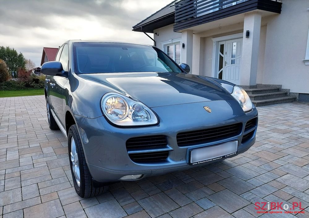 2006' Porsche Cayenne photo #3