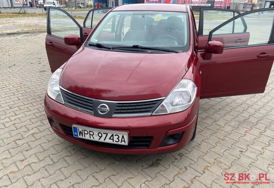 2007' Nissan Tiida photo #1