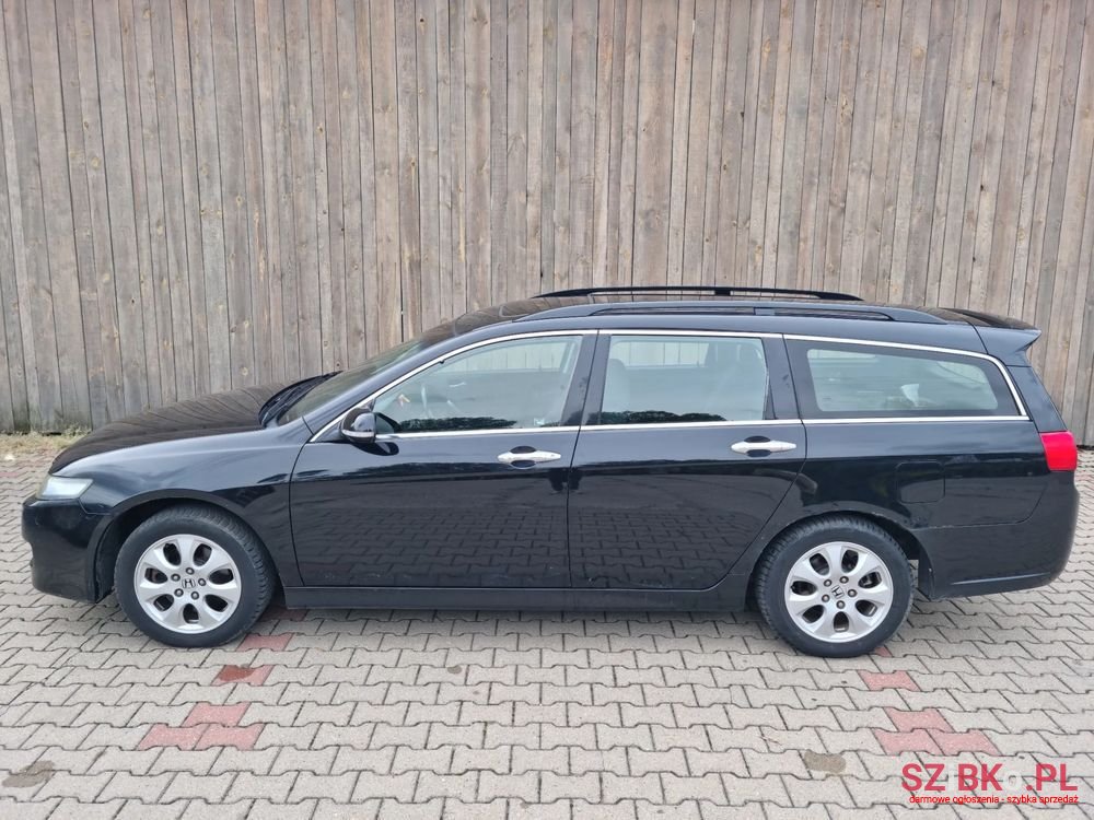 2006' Honda Accord Tourer photo #3