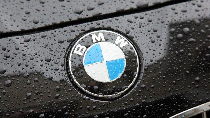 BMW відкличе майже мільйон автомобілів через ризик загоряння