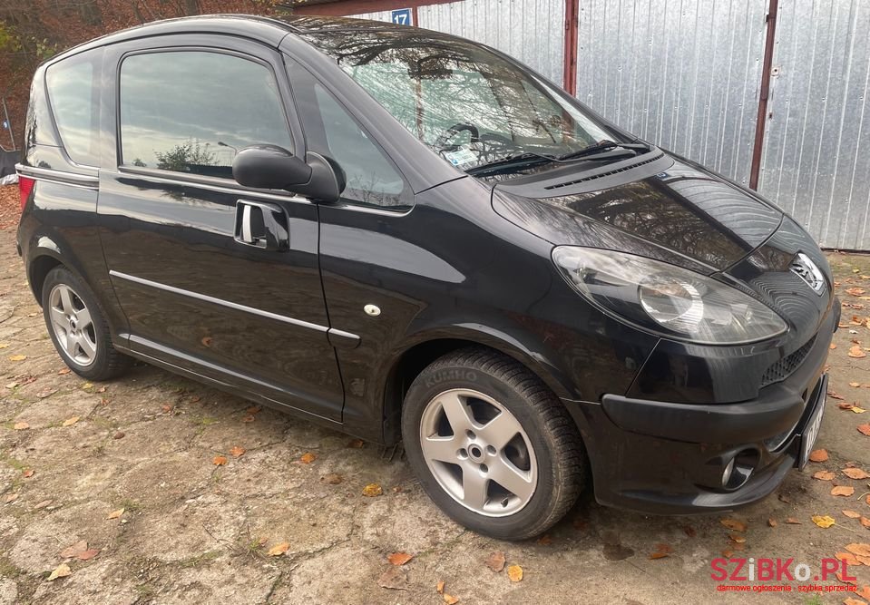 2005' Peugeot 1007 photo #2