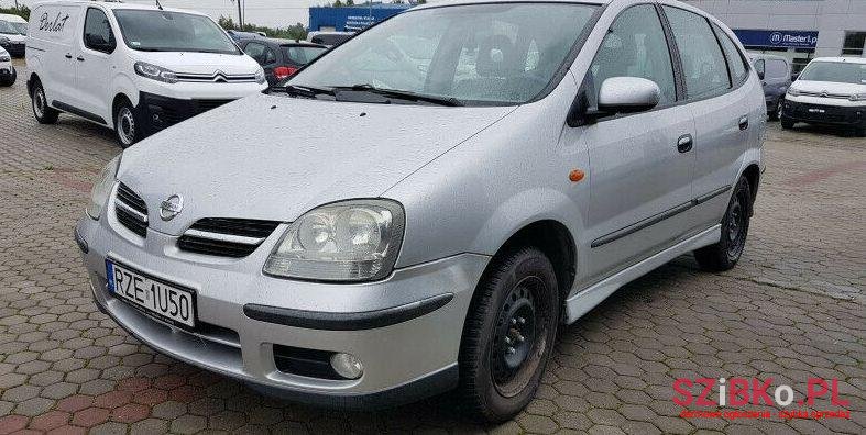 2001' Nissan Almera photo #1