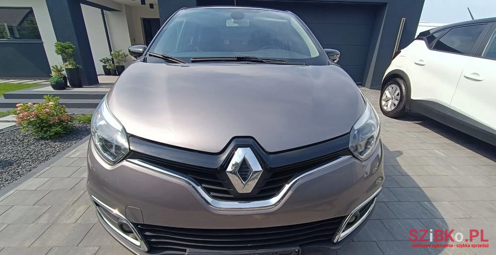2016' Renault Captur 0.9 Energy Tce Limited photo #2