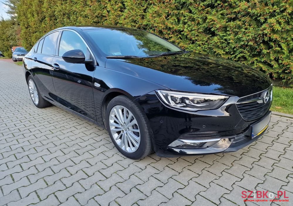 2017' Opel Insignia photo #3