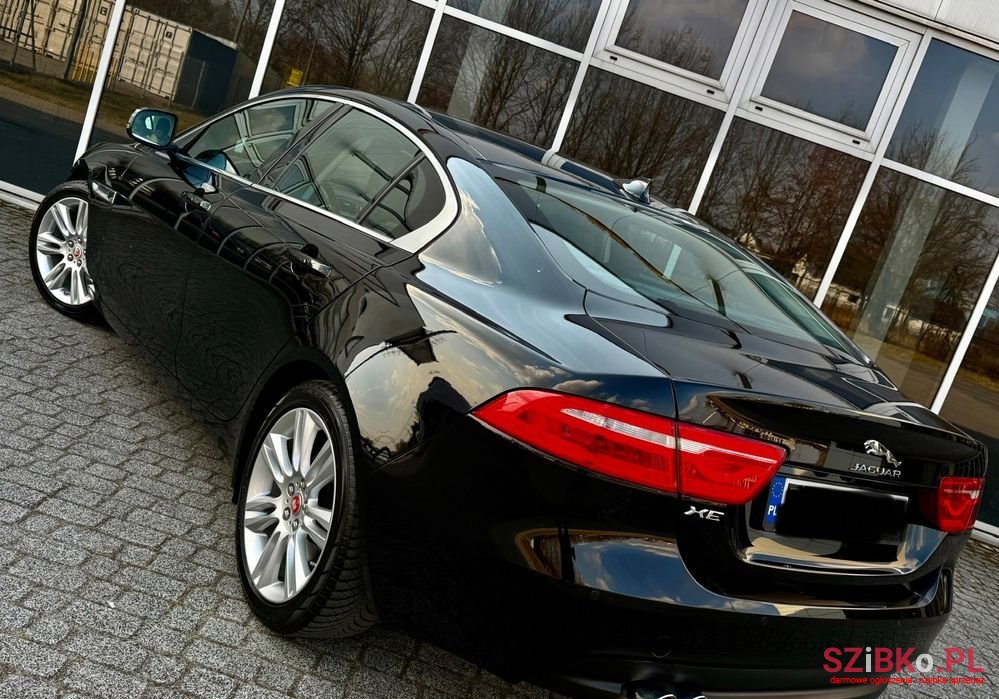 2016' Jaguar XE 20D Portfolio photo #3