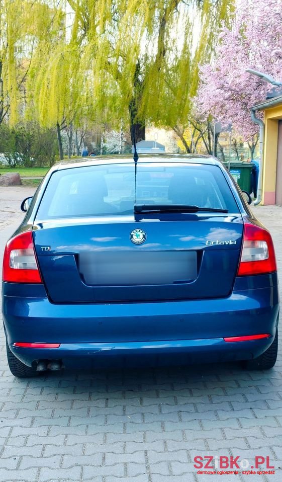 2009' Skoda Octavia 2.0 Tdi Ambiente photo #6