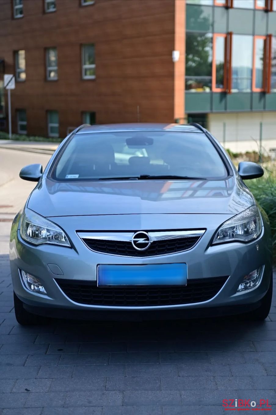 2012' Opel Astra photo #6
