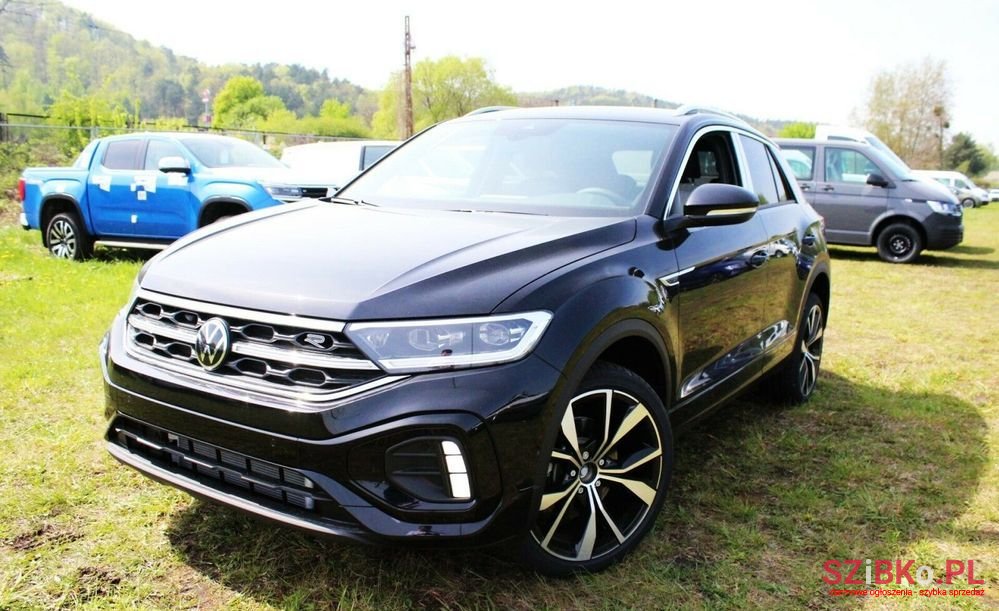 2024' Volkswagen T-Roc photo #1